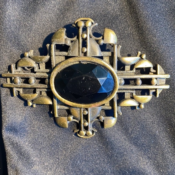 Ladies Pin - Picture 4 of 5